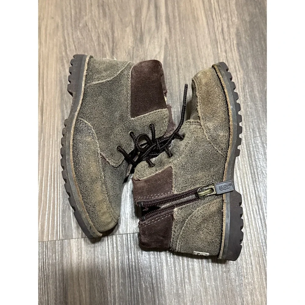 UGG these little